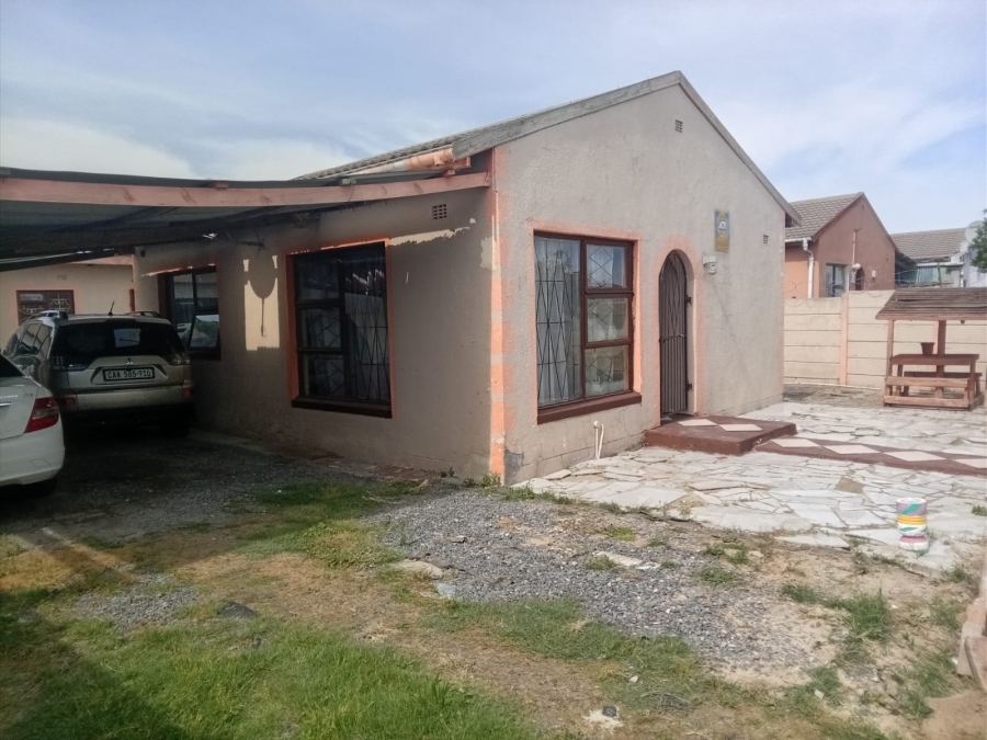2 Bedroom Property for Sale in Beverly Park Western Cape